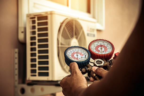 Professional Hvac technician working in Woodacre, CA